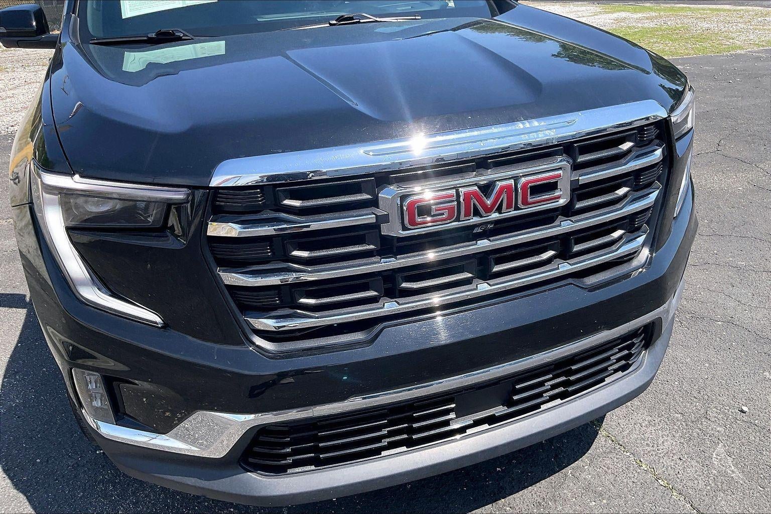 2024 GMC Acadia Elevation