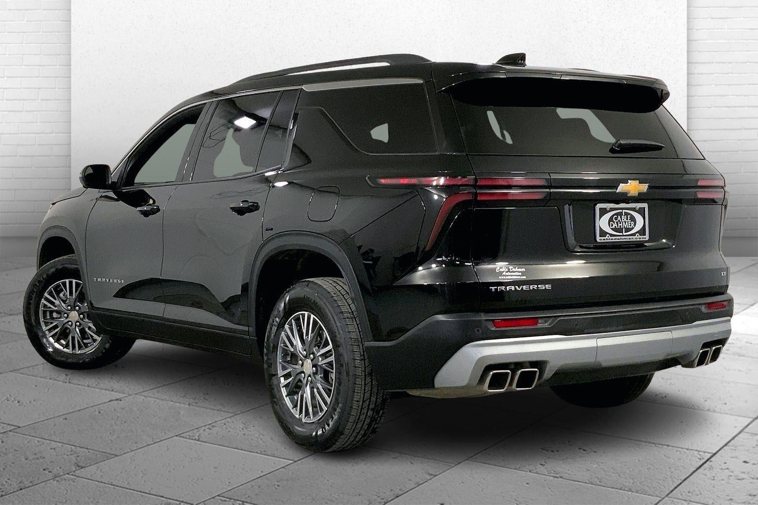 2024 Chevrolet Traverse LT