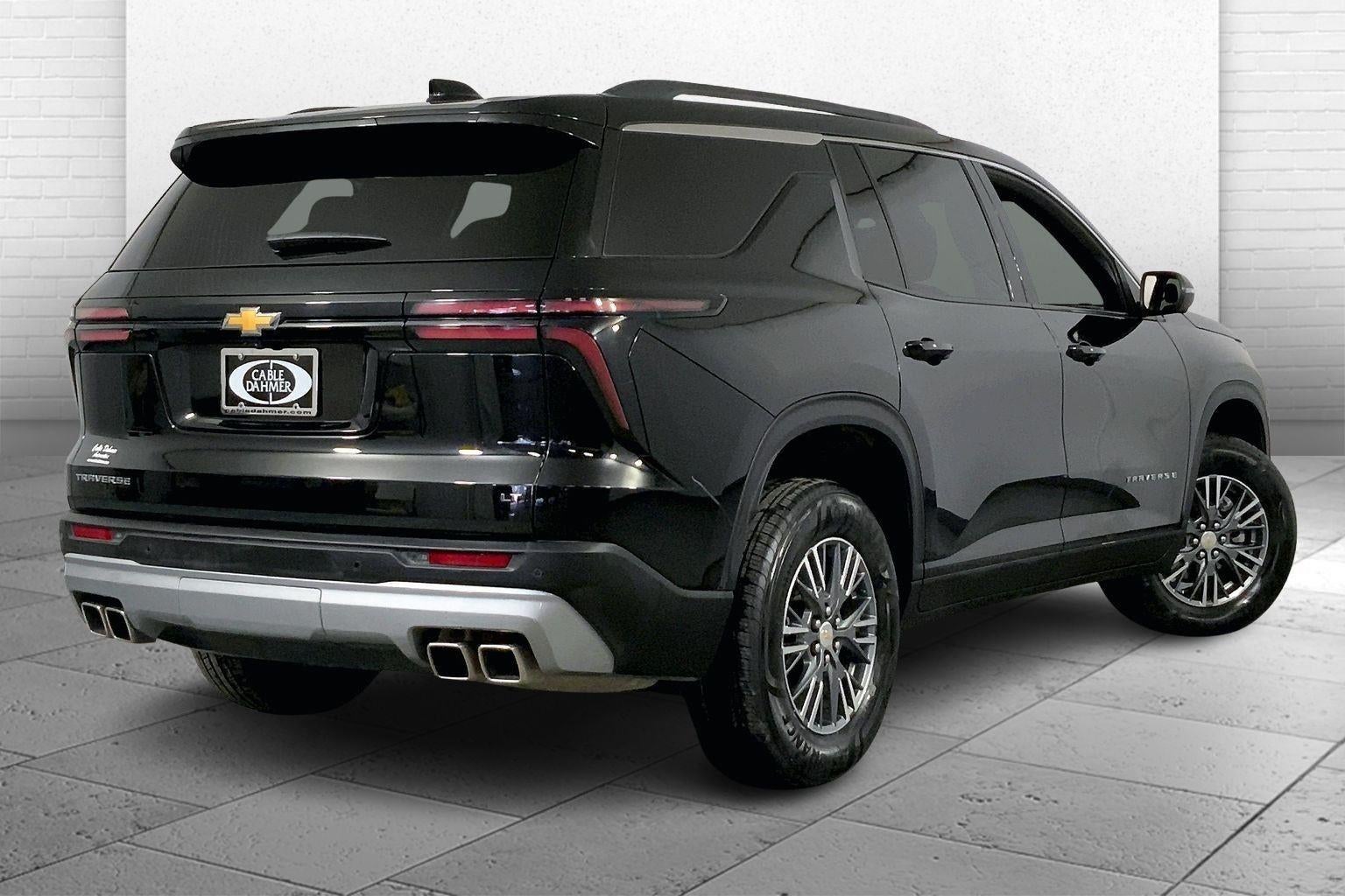 2024 Chevrolet Traverse LT