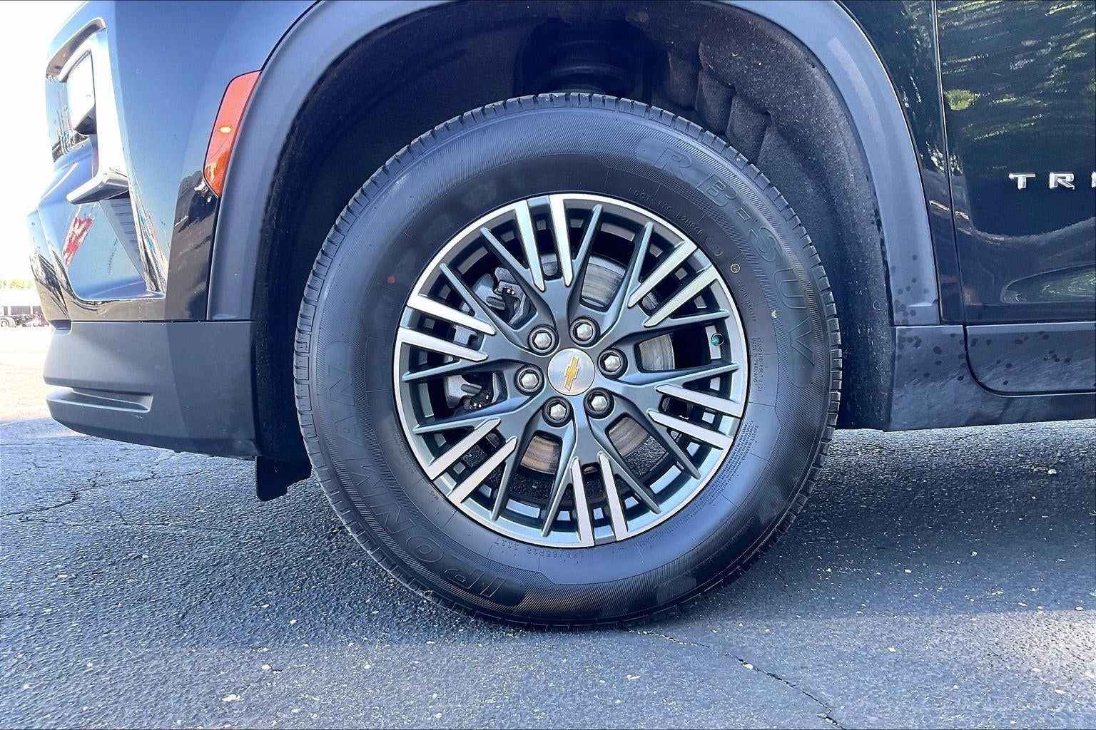 2024 Chevrolet Traverse LT
