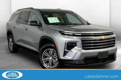 2024 Chevrolet Traverse LT