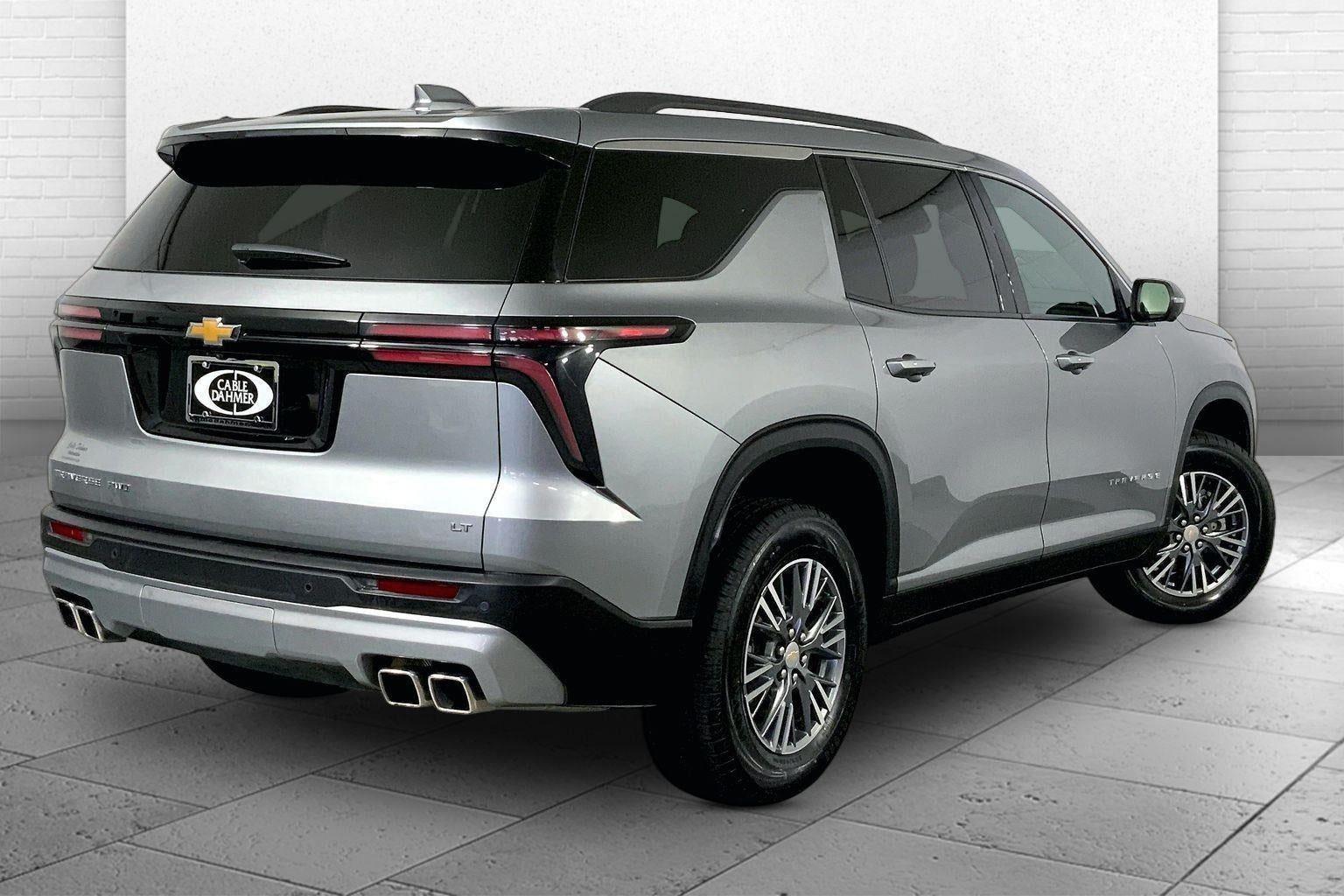 2024 Chevrolet Traverse LT
