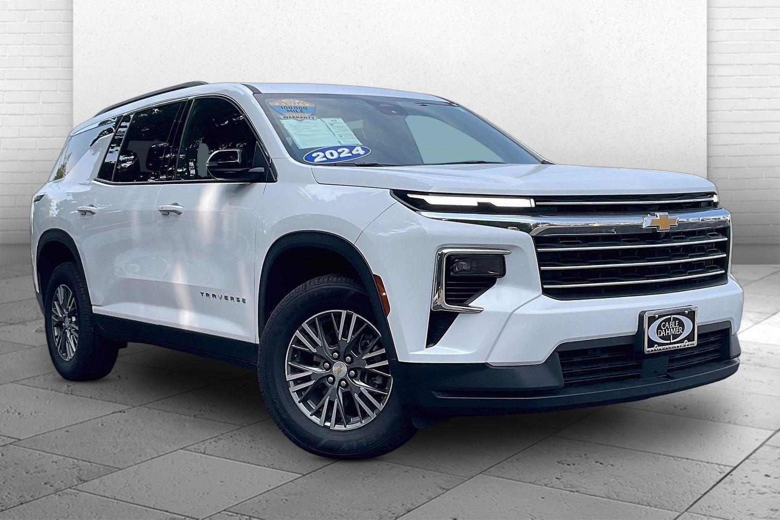 2024 Chevrolet Traverse LT