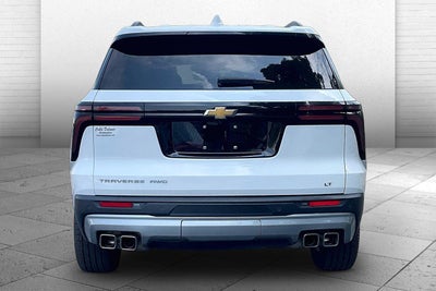 2024 Chevrolet Traverse LT