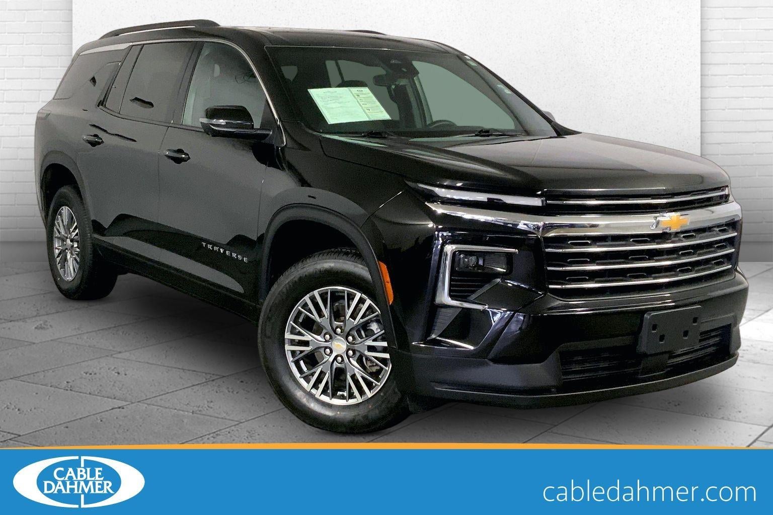 2024 Chevrolet Traverse LT