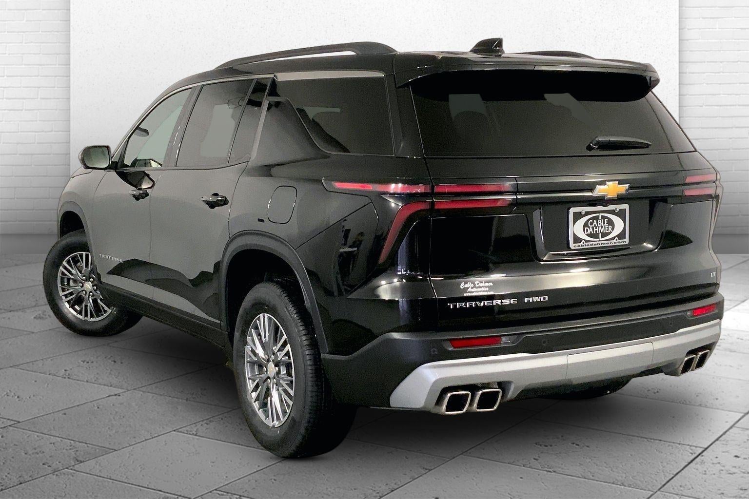 2024 Chevrolet Traverse LT