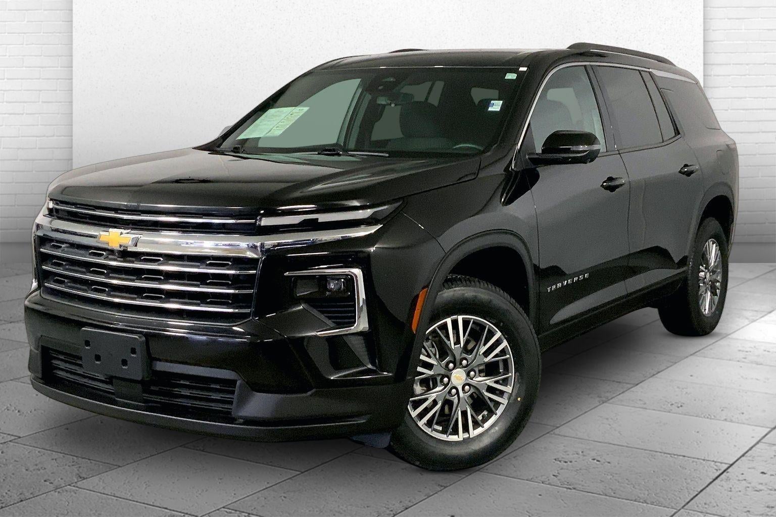 2024 Chevrolet Traverse LT