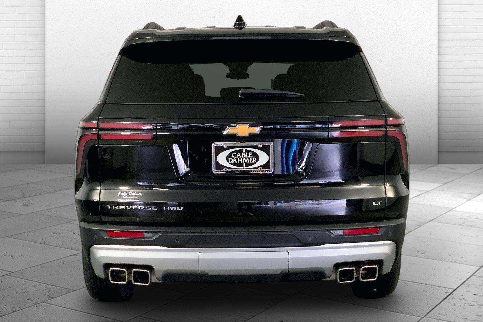 2024 Chevrolet Traverse LT