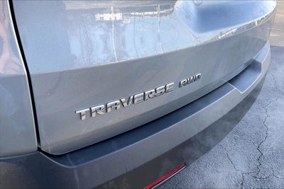 2023 Chevrolet Traverse LT Cloth