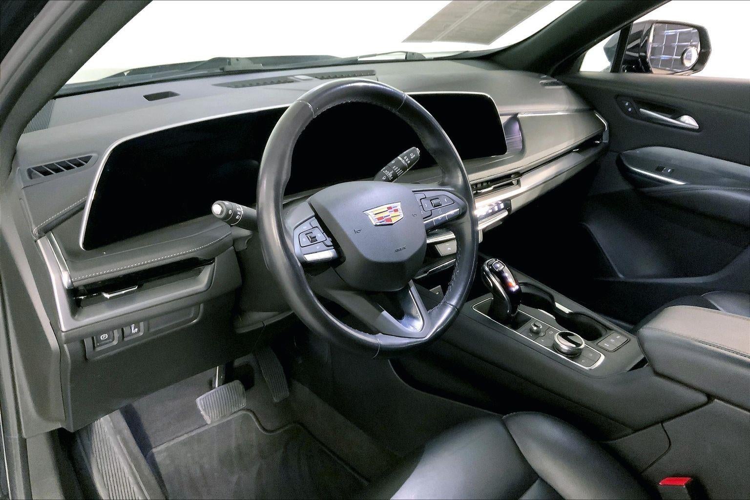 2024 Cadillac XT4 Premium Luxury