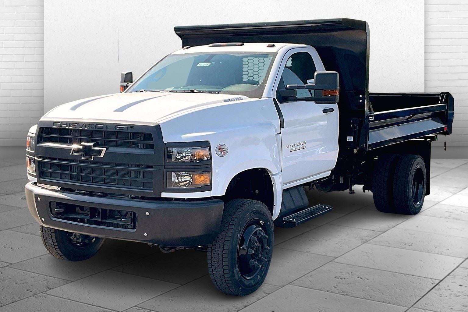2024 Chevrolet Silverado 5500 HD Work Truck