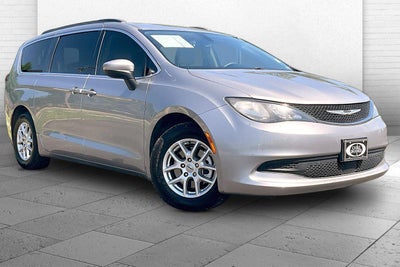 2021 Chrysler Voyager LXI