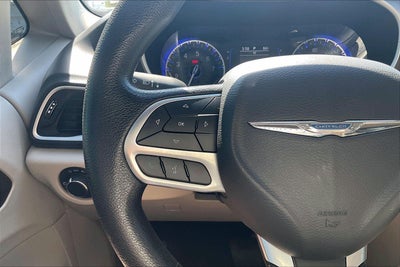 2021 Chrysler Voyager LXI
