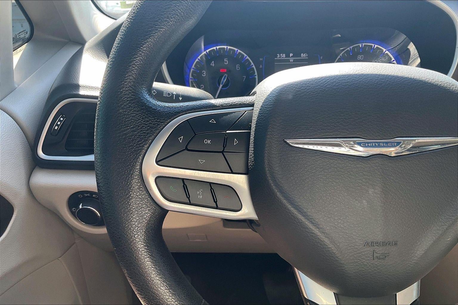 2021 Chrysler Voyager LXI