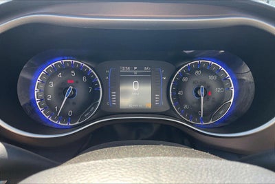 2021 Chrysler Voyager LXI