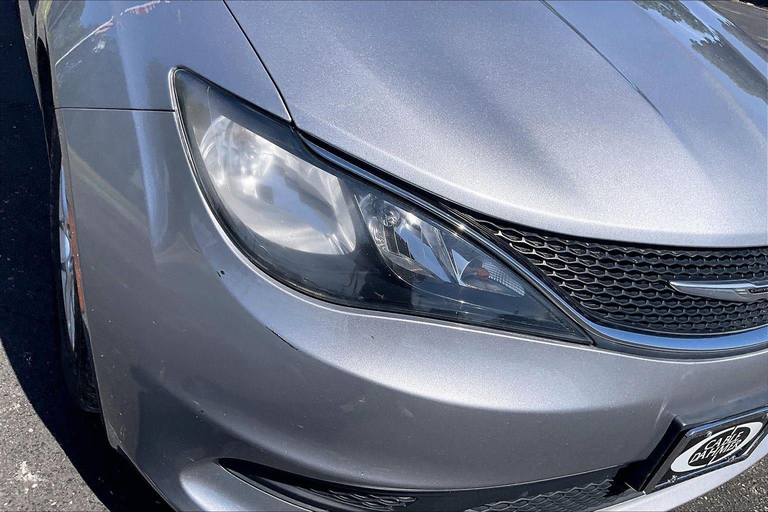 2021 Chrysler Voyager LXI