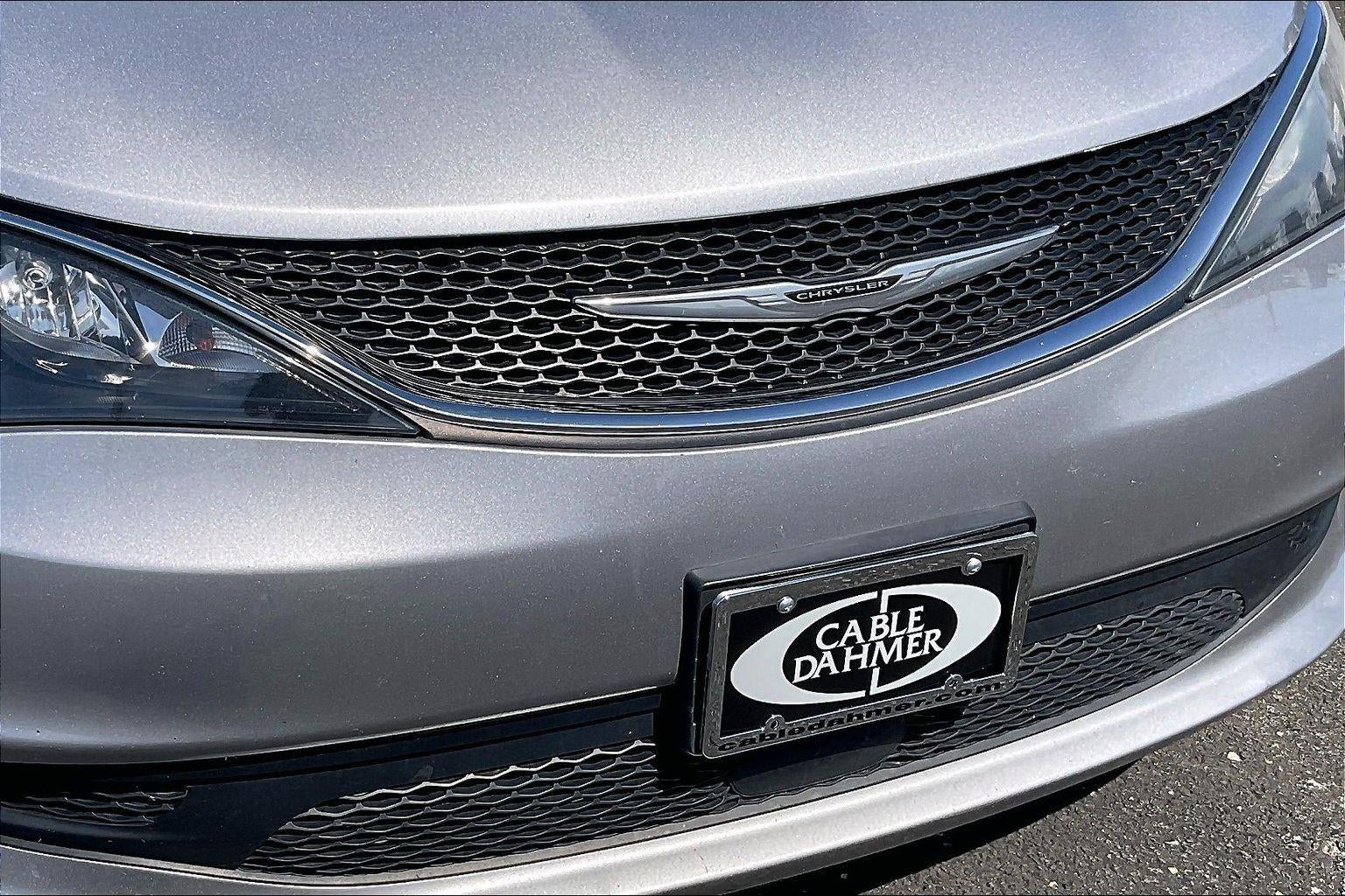 2021 Chrysler Voyager LXI
