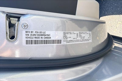 2021 Chrysler Voyager LXI