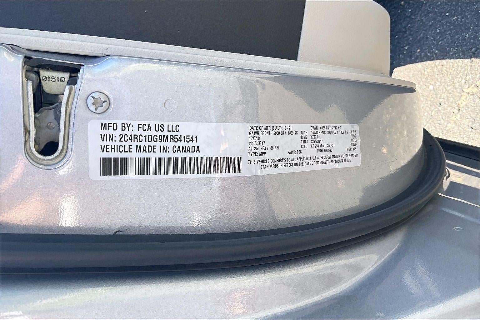 2021 Chrysler Voyager LXI