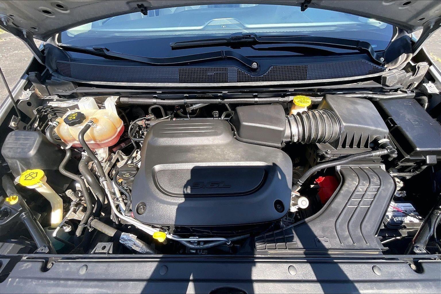 2021 Chrysler Voyager LXI
