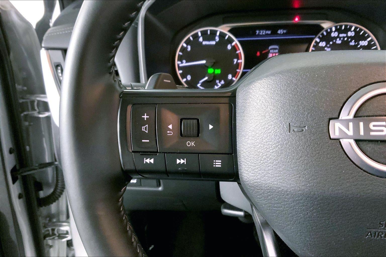 2025 Nissan Rogue SV