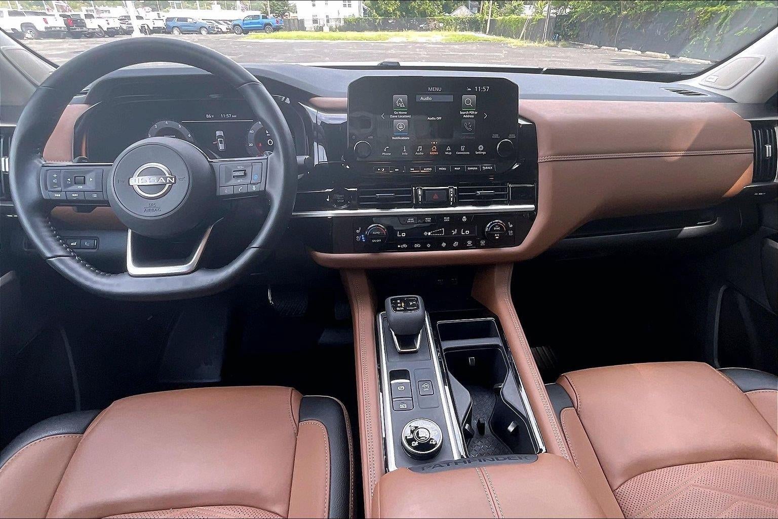 2025 Nissan Pathfinder Platinum