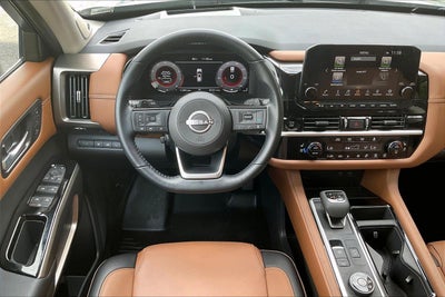 2025 Nissan Pathfinder Platinum