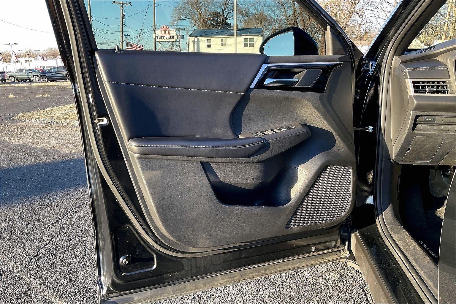 2022 Mitsubishi Outlander SE