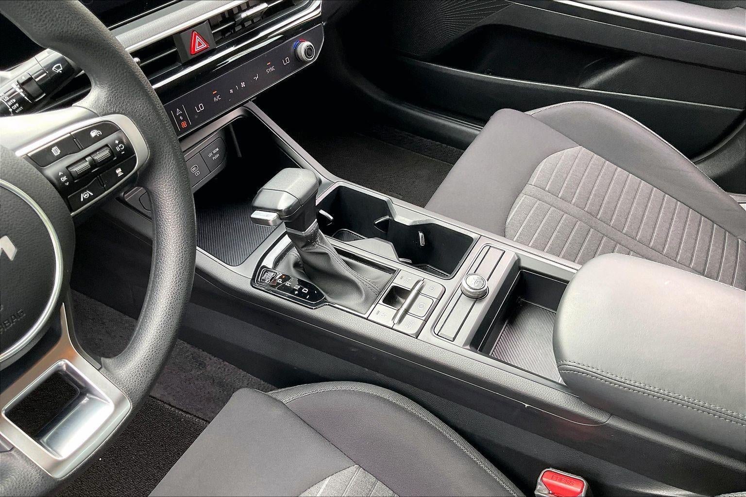 2025 Kia K5 LXS