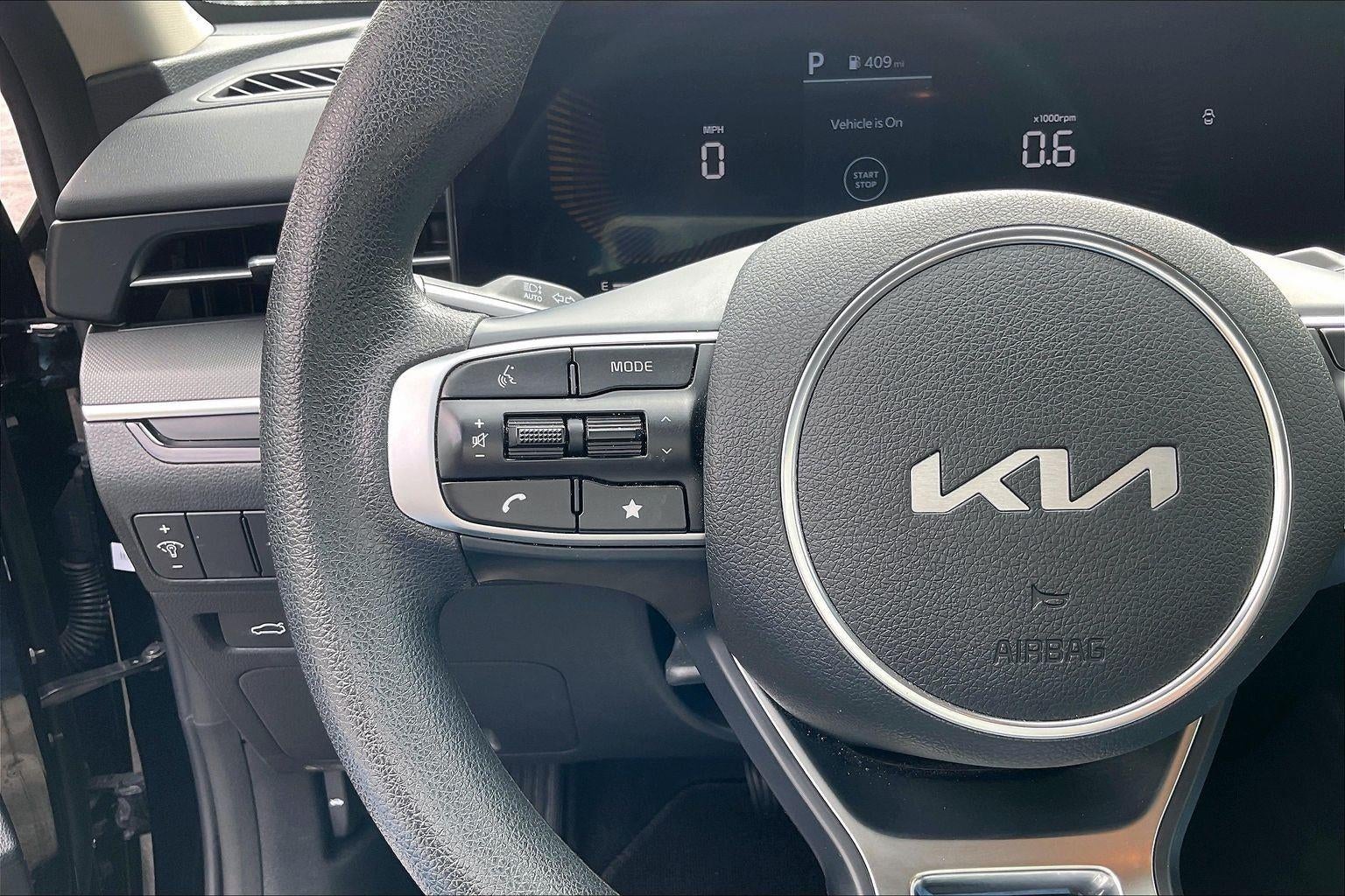 2025 Kia K5 LXS