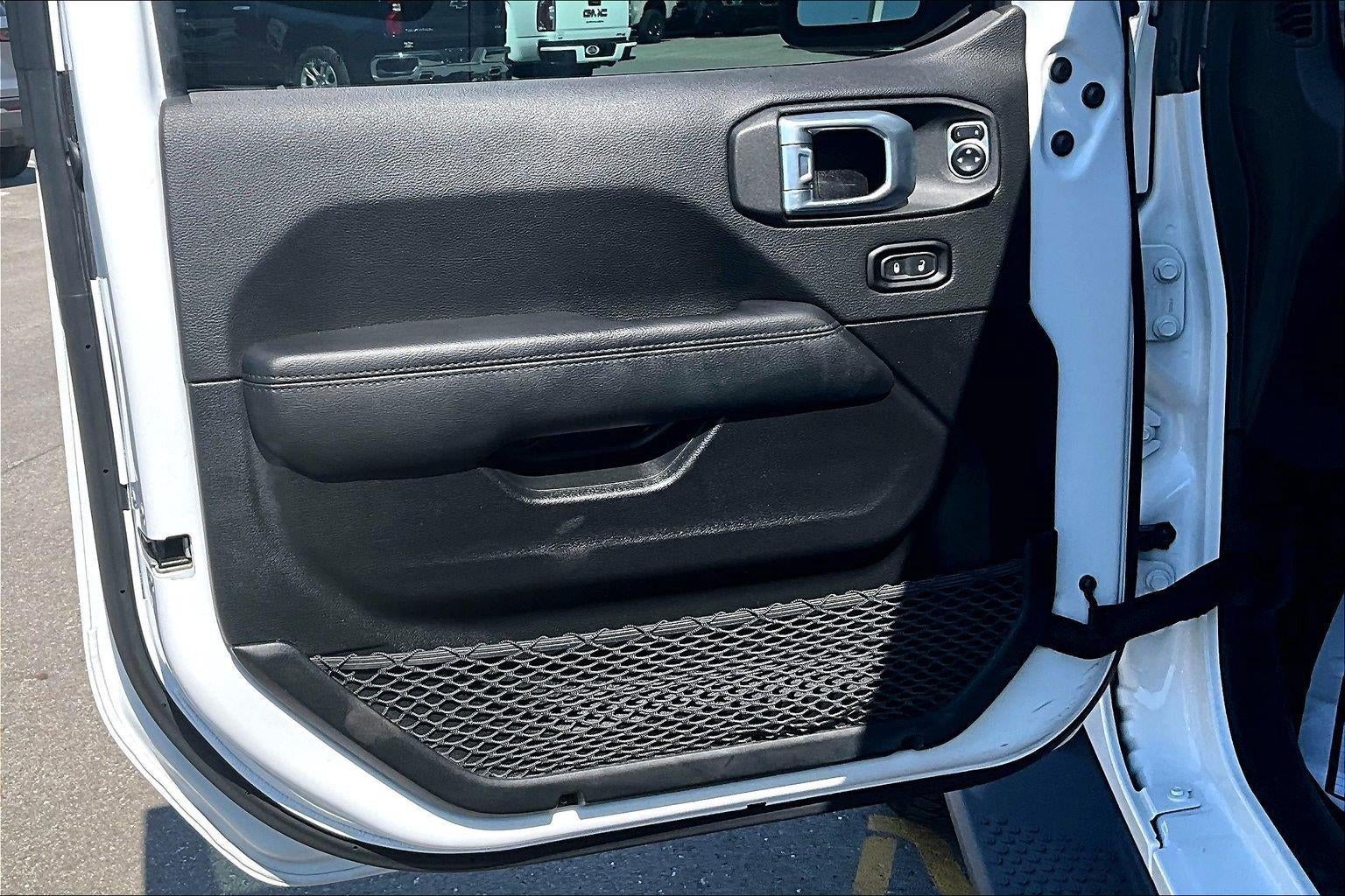 2021 Jeep Wrangler Unlimited Sahara Altitude