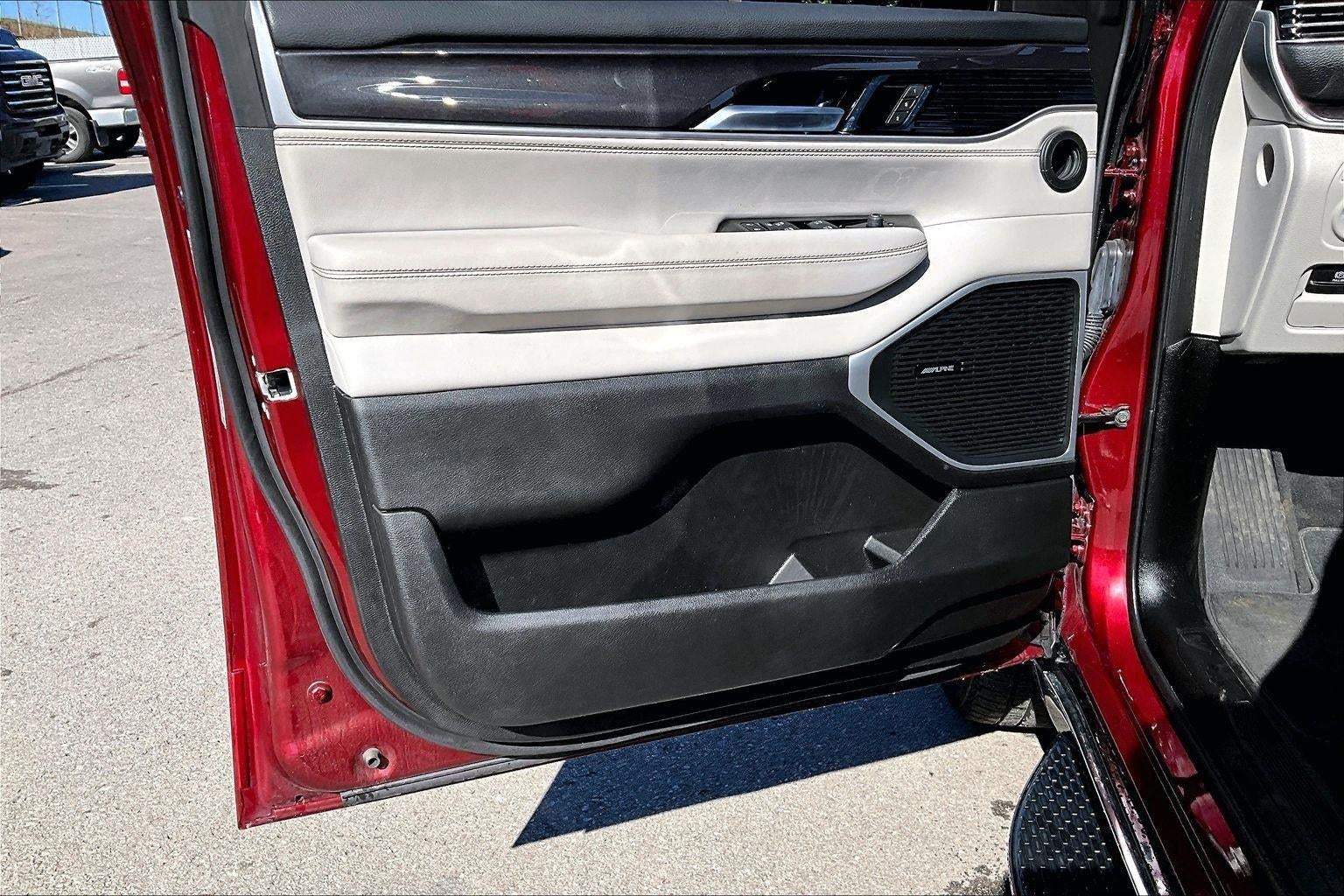 2024 Jeep Wagoneer 4DR 4WD
