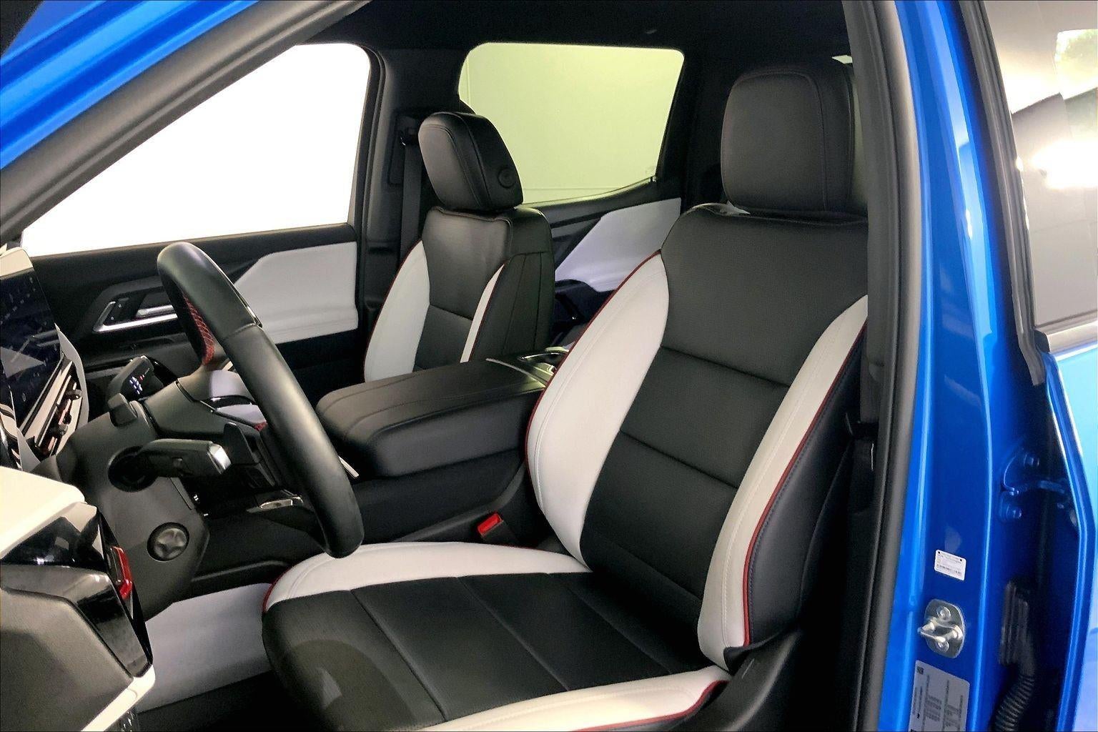 2025 Chevrolet Silverado EV RST - Max Range