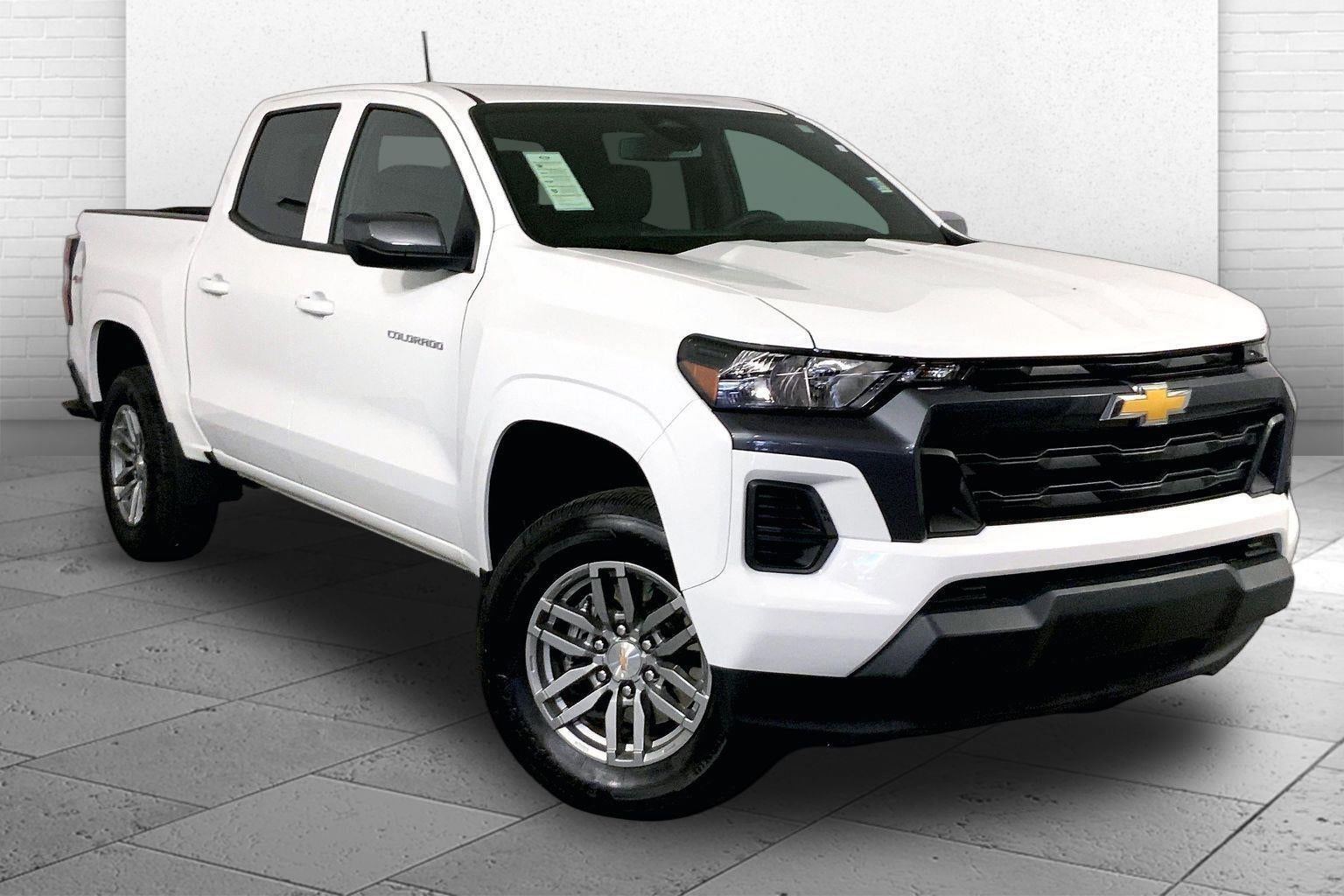 2025 Chevrolet Colorado WT/LT