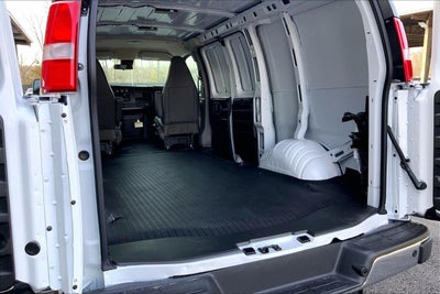 2026 Chevrolet Express Cargo 2500 WT