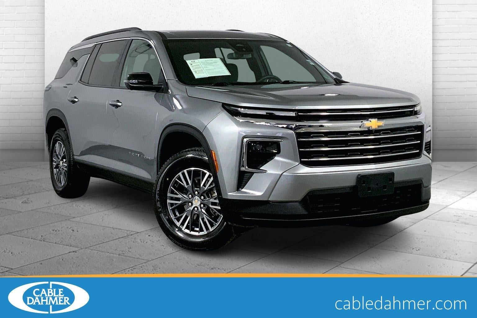 2024 Chevrolet Traverse LT