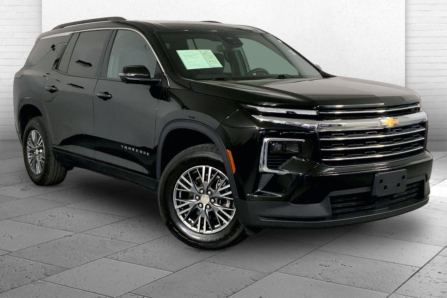 2024 Chevrolet Traverse LT