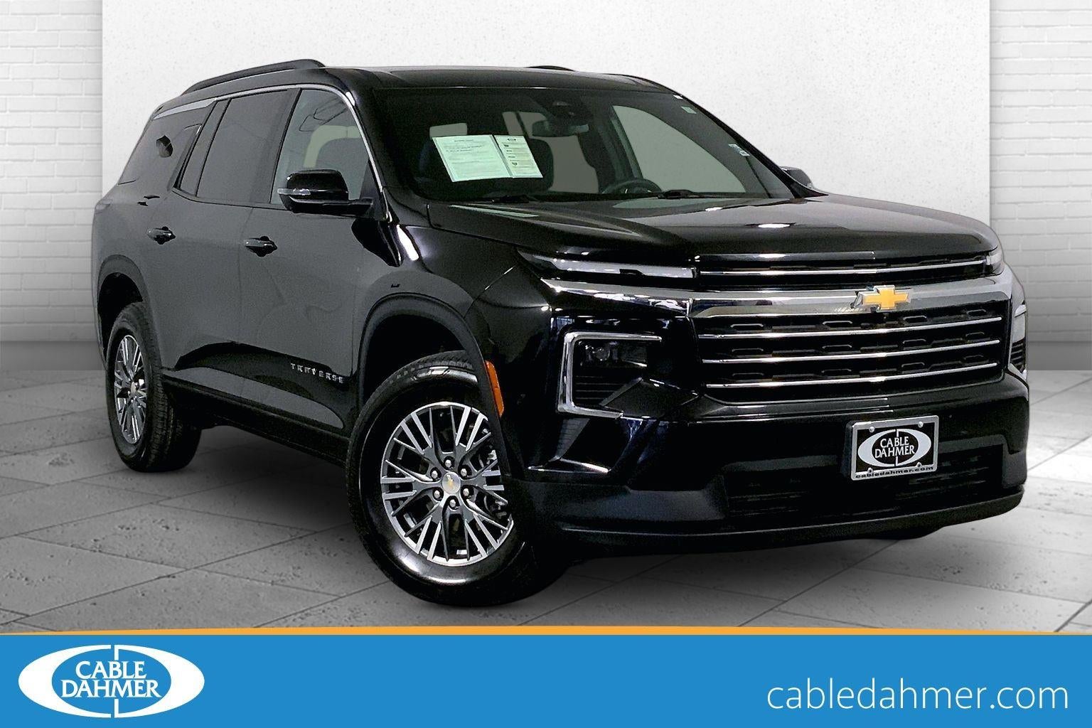 2024 Chevrolet Traverse LT