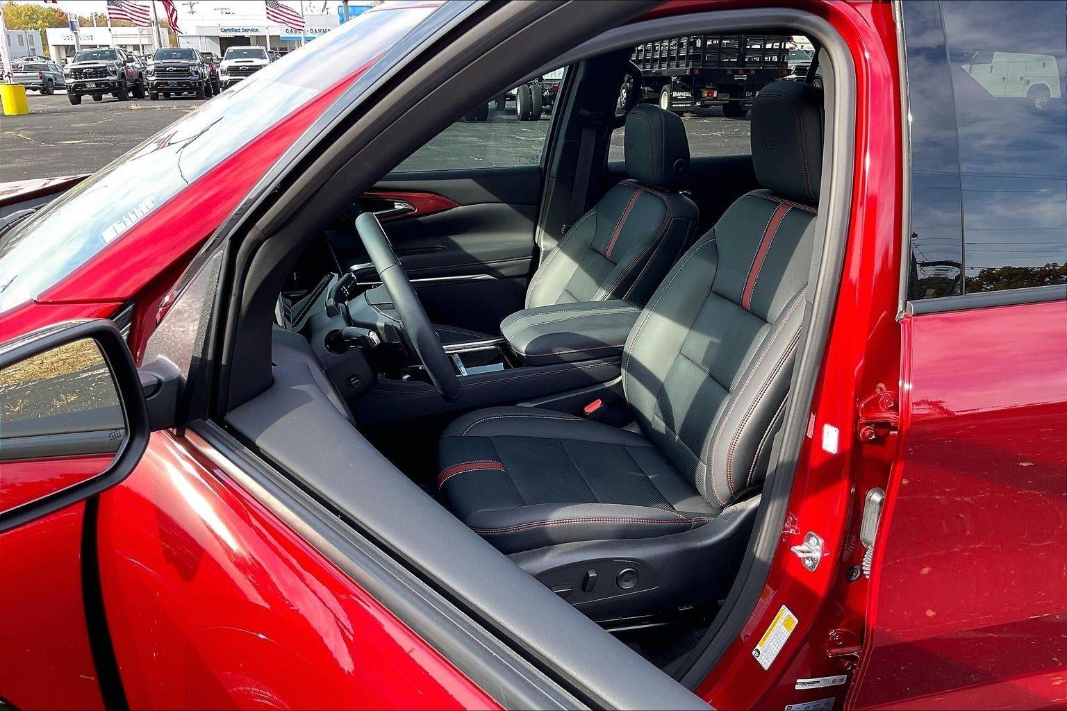 2025 Chevrolet Traverse RS