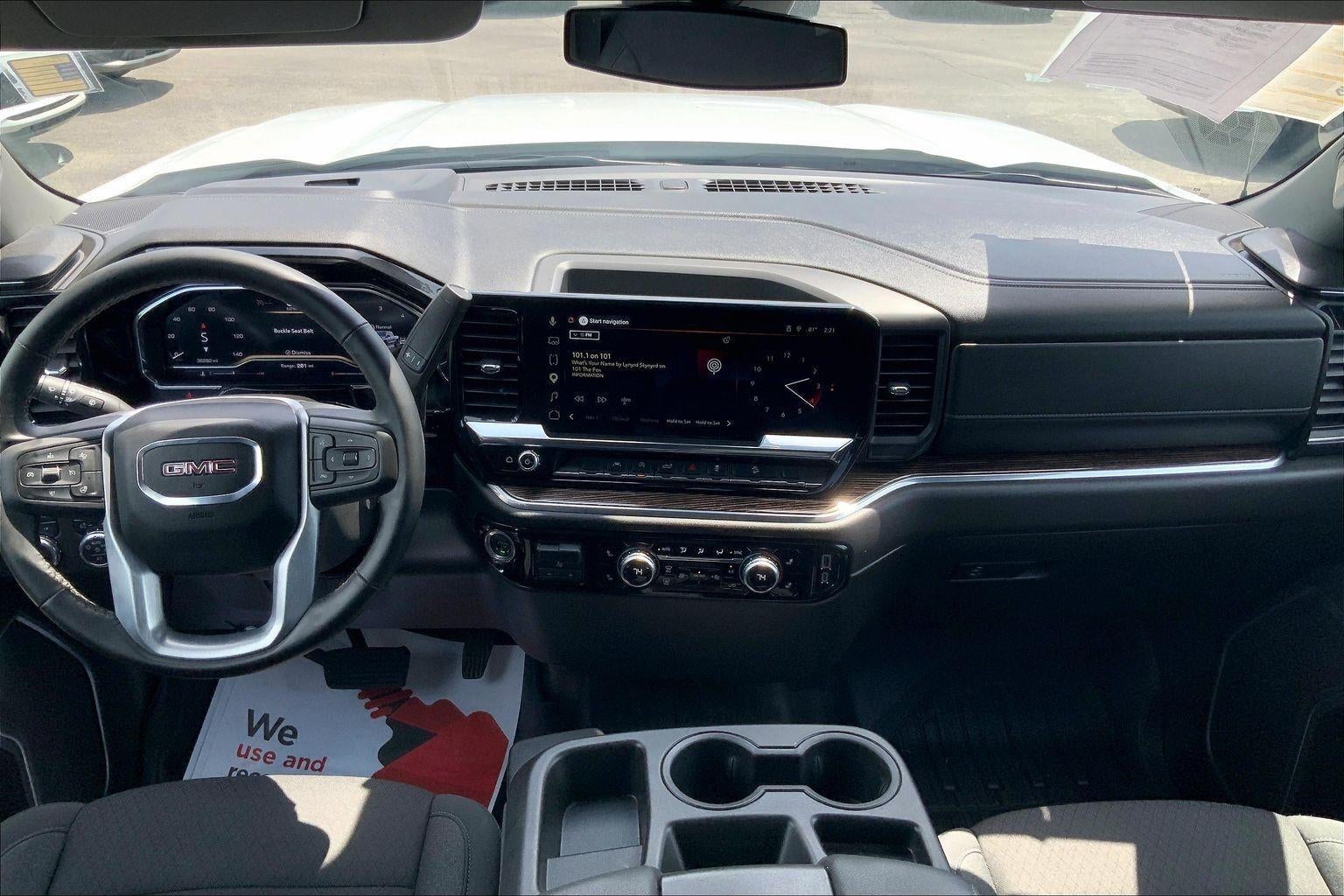 2025 GMC Sierra 1500 Elevation