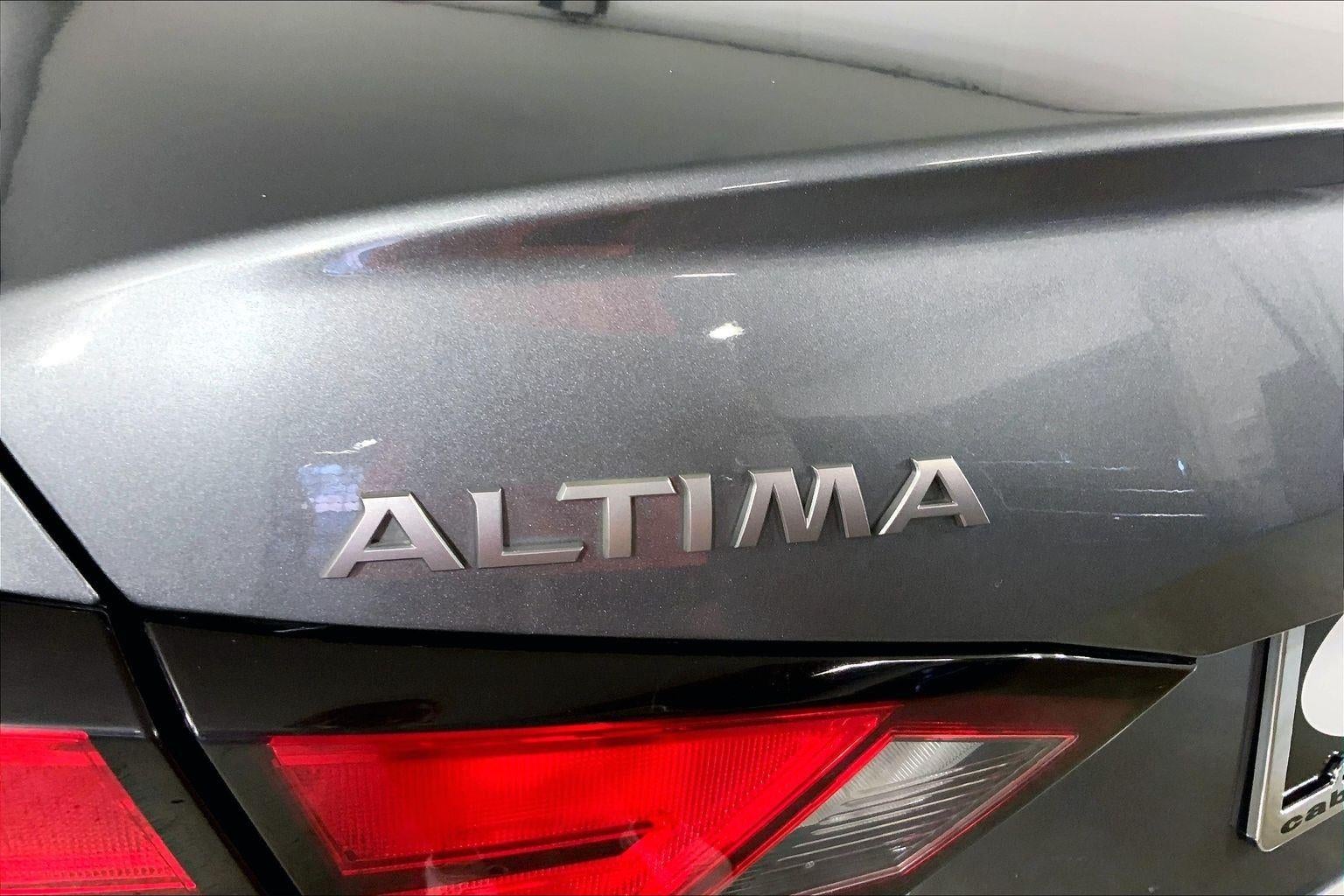 2025 Nissan Altima SV