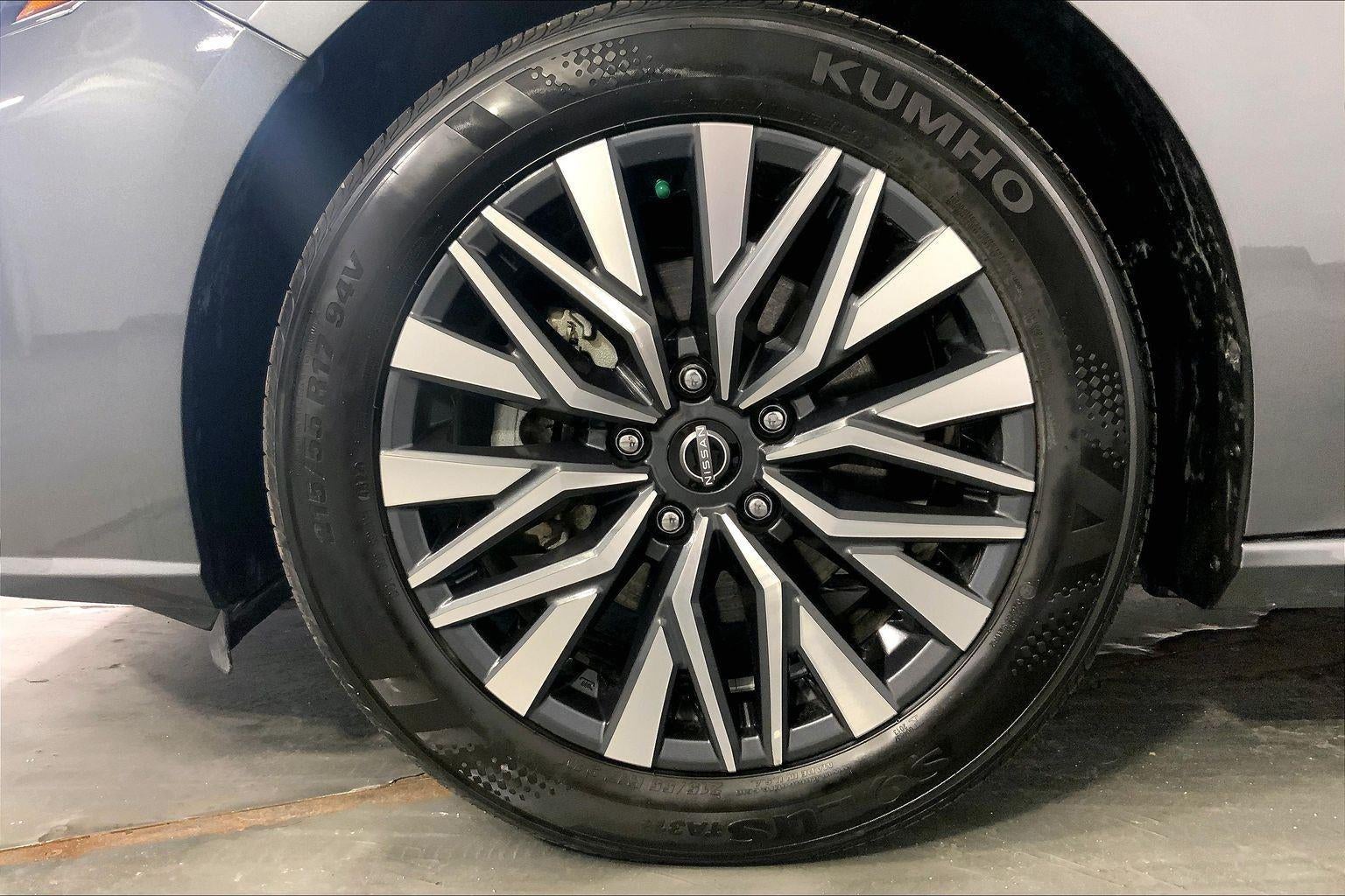 2025 Nissan Altima SV