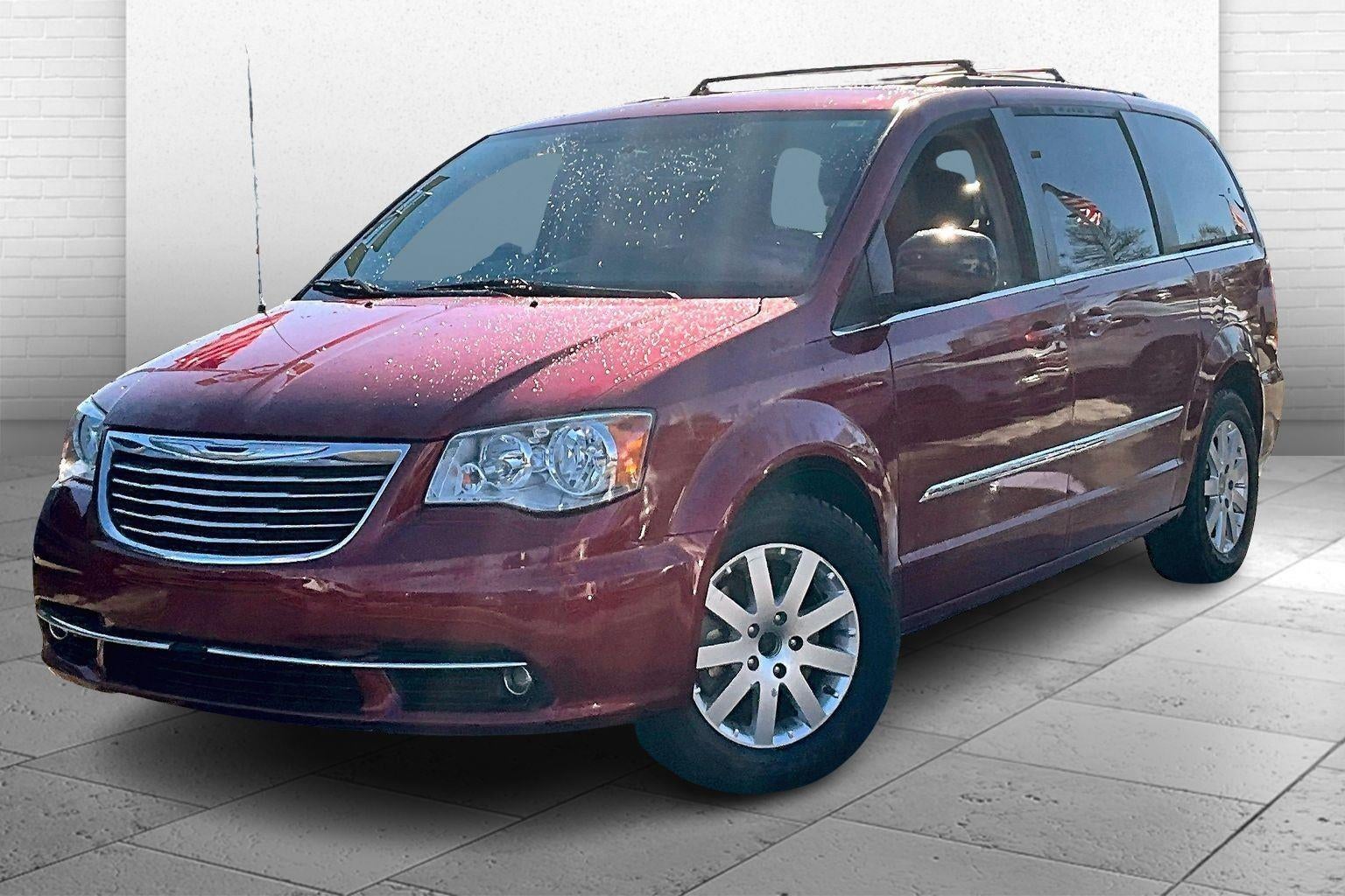 2016 Chrysler Town & Country Touring