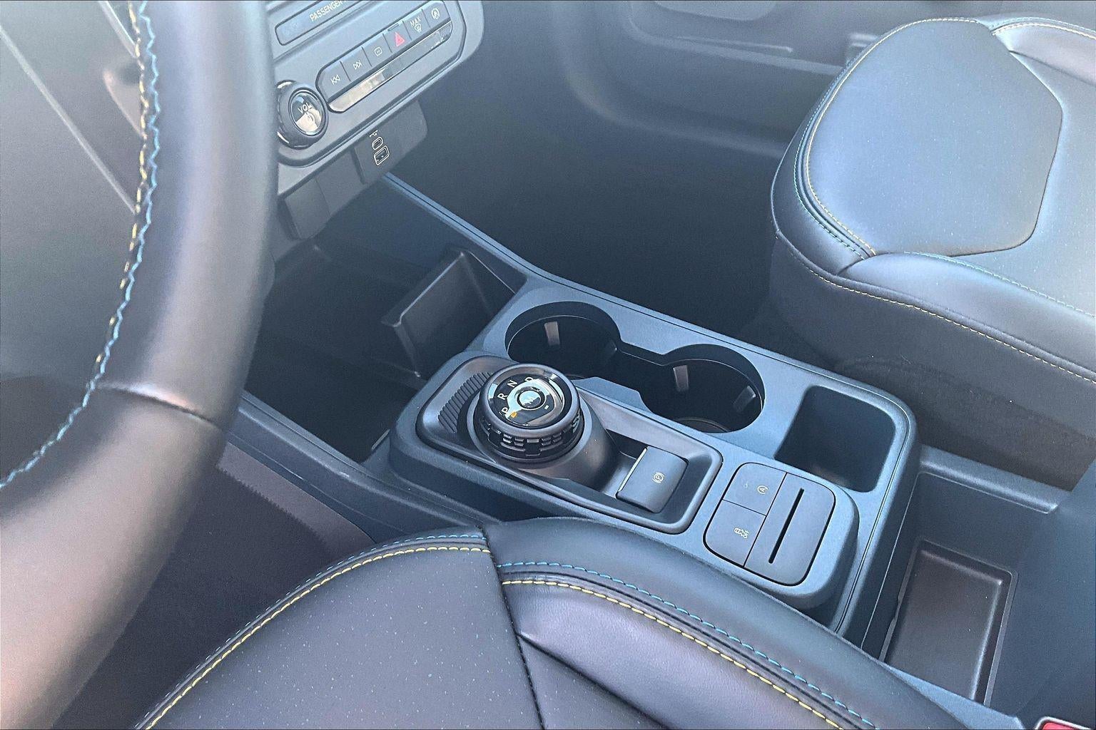 2025 Ford Maverick Lobo Standard