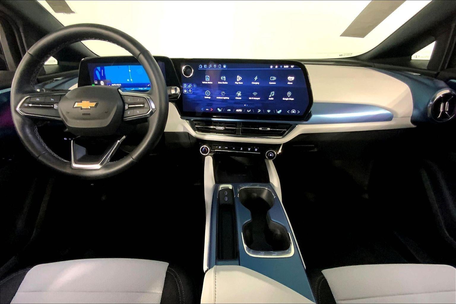 2025 Chevrolet Equinox EV LT