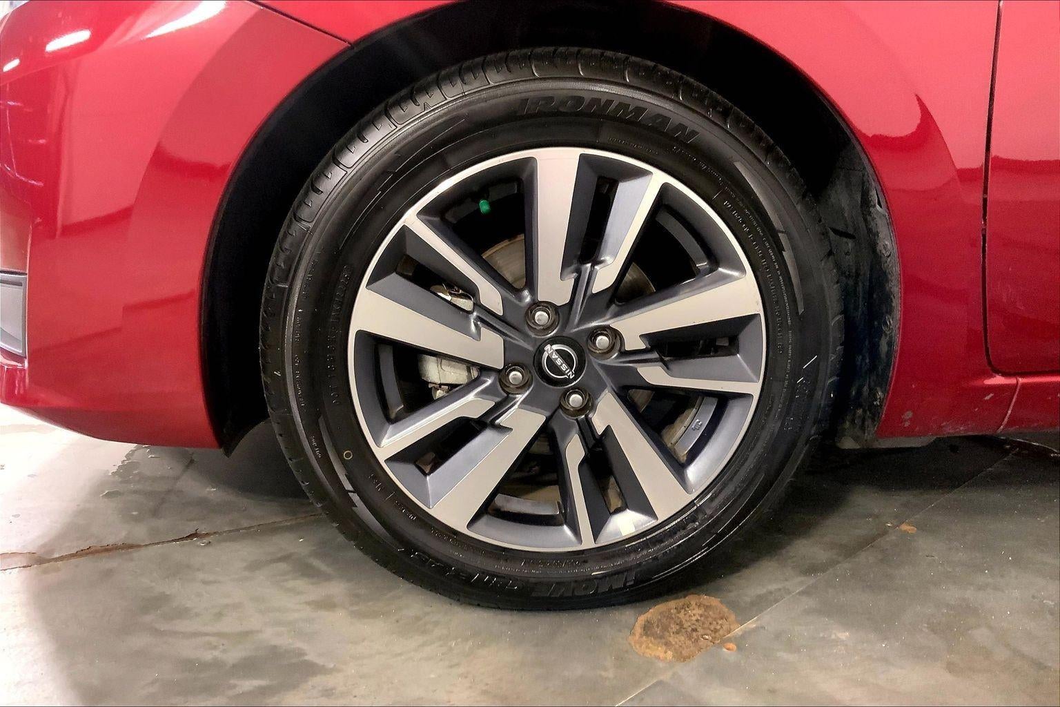 2025 Nissan Versa SV