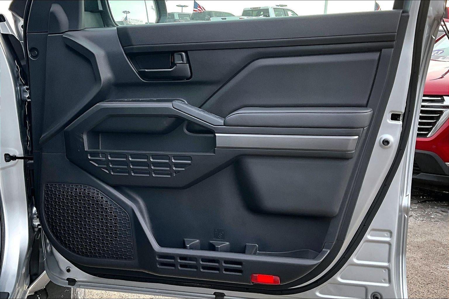 2025 Toyota Tacoma 4WD SR