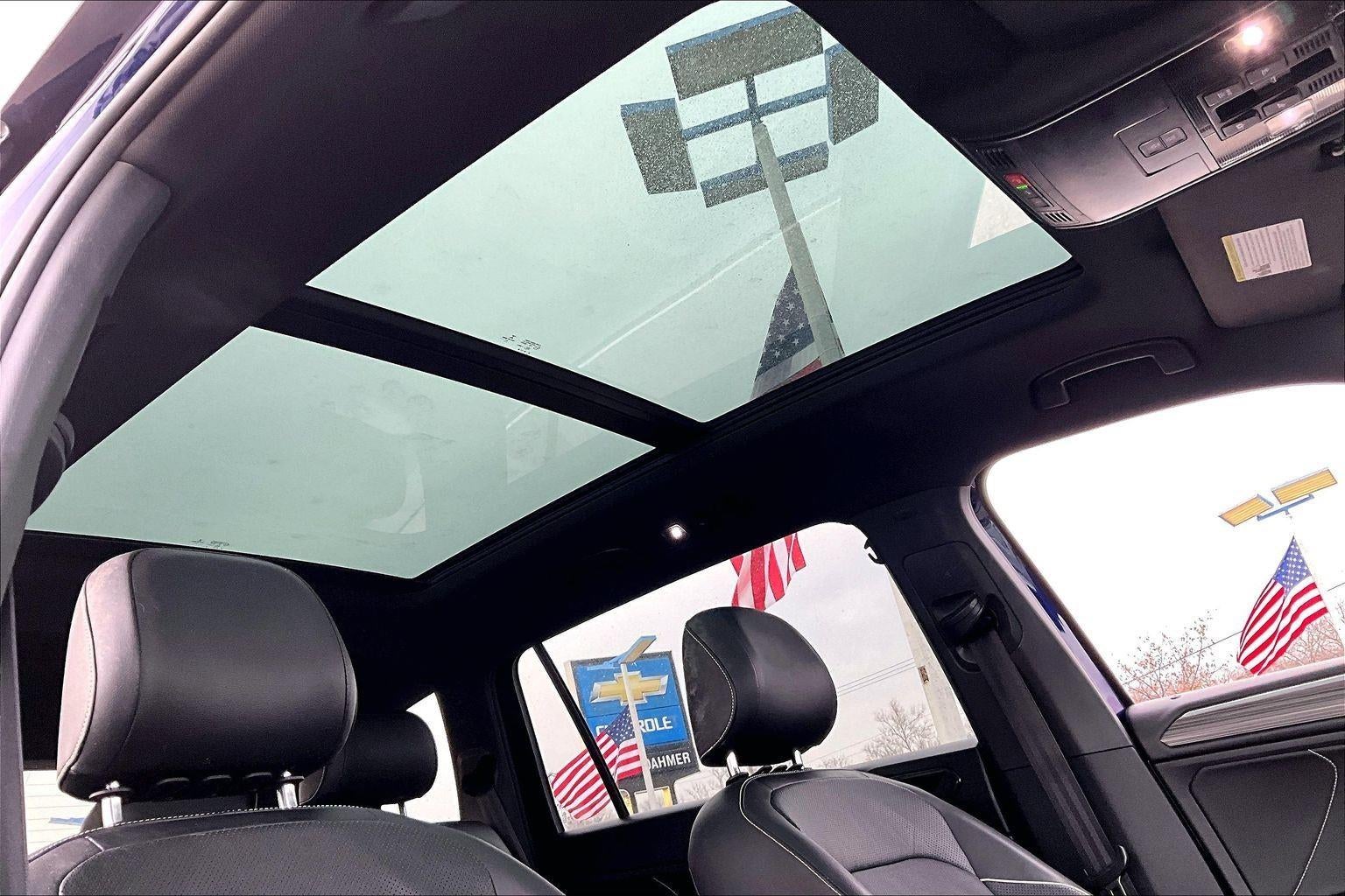 2022 Volkswagen Tiguan SEL R-Line