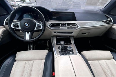 2021 BMW X7 M50i