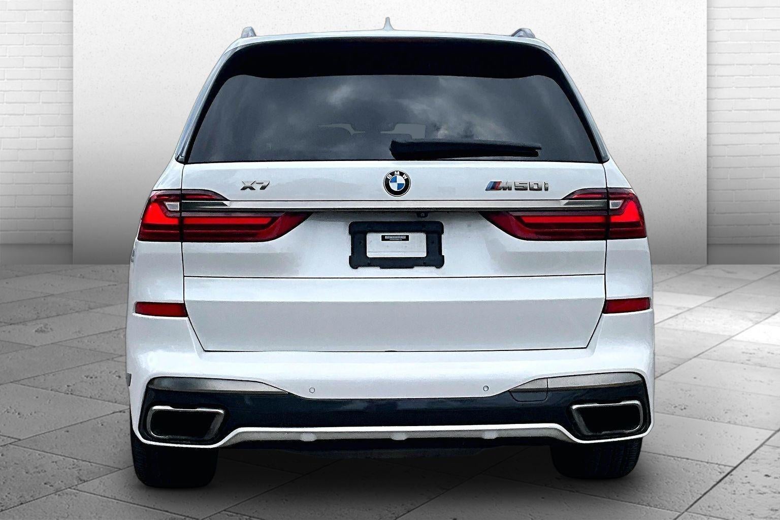 2021 BMW X7 M50i